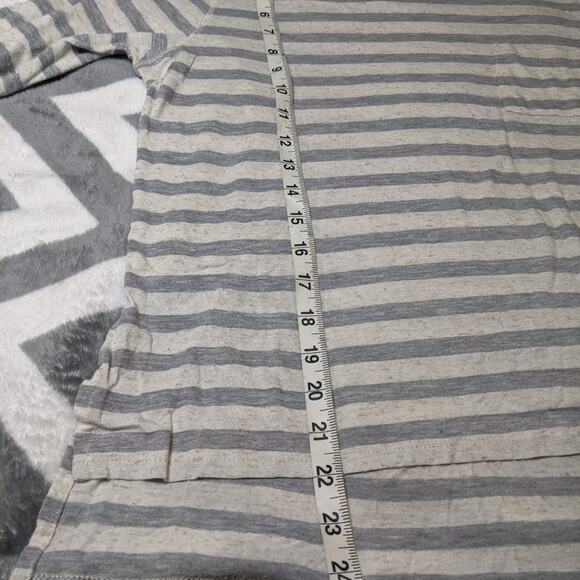 Vans Long Sleeved Grey and White Striped T-shirt Size Medium - Picture 5 of 7